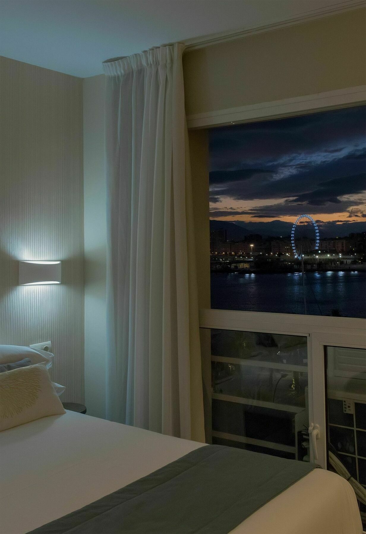 Apartamentos Malagueta Urban Beach Málaga Eksteriør billede